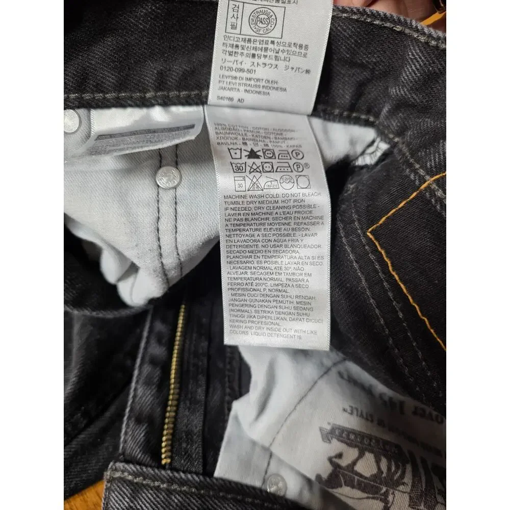 Vintage Late 90s Levi's Black Denim Straight Leg Mens Jeans (May 1999) Sz31x32